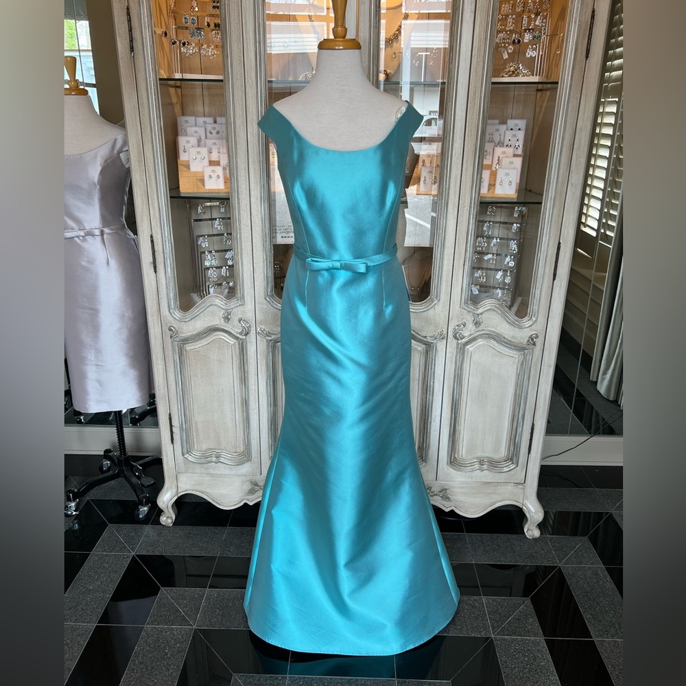 Frascara Gown